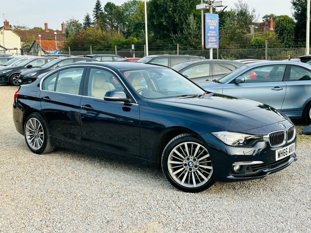 Compare BMW 3 Series 330I Luxury WH66AKX Blue