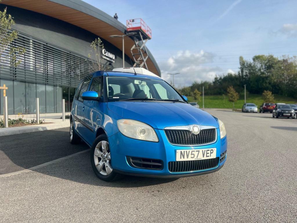 Compare Skoda Roomster 1.6 2 NV57VEP Blue