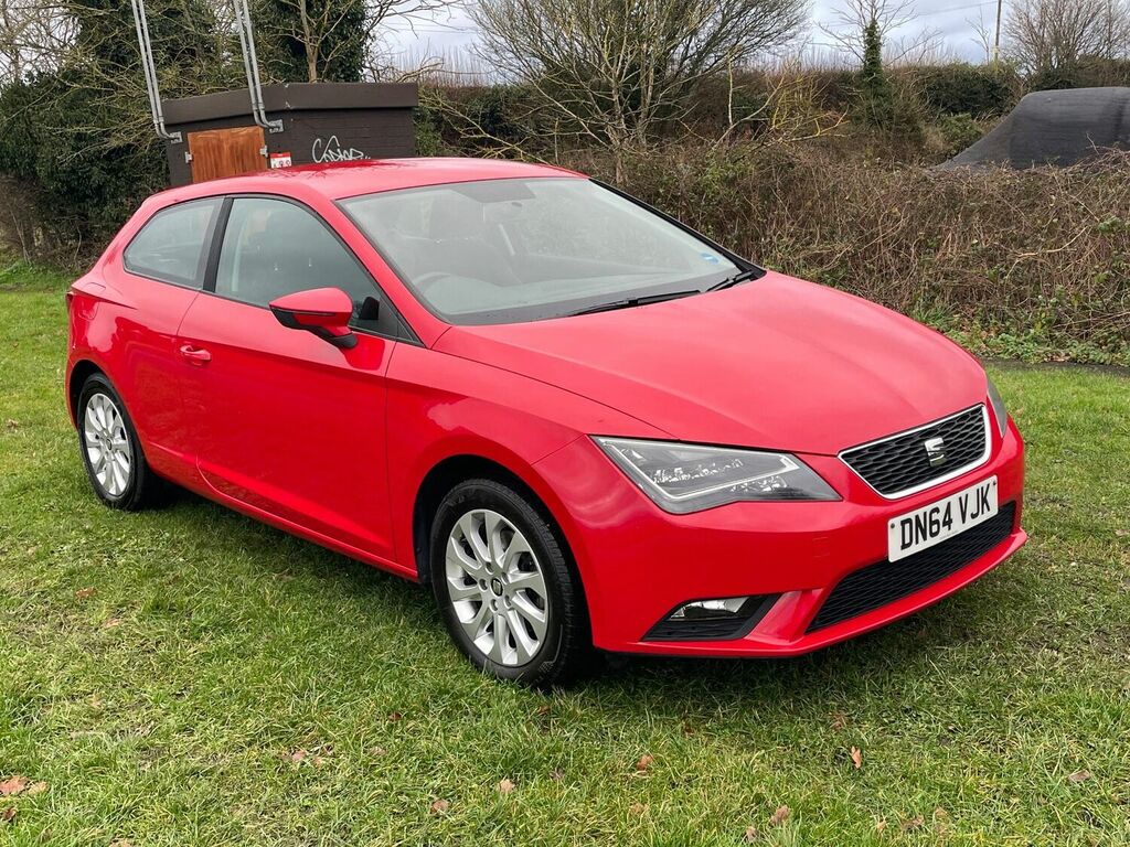 Compare Seat Leon Hatchback 2.0 Tdi Cr Se Sport Coupe Euro 5 Ss 3 DN64VJK Red