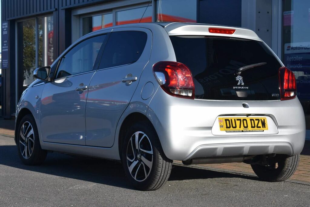 Peugeot 108 108 Collection Silver #1