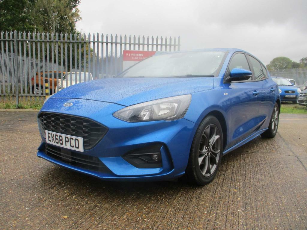 Compare Ford Focus 1.0T Ecoboost St-line Euro 6 Ss EK68PCO Blue