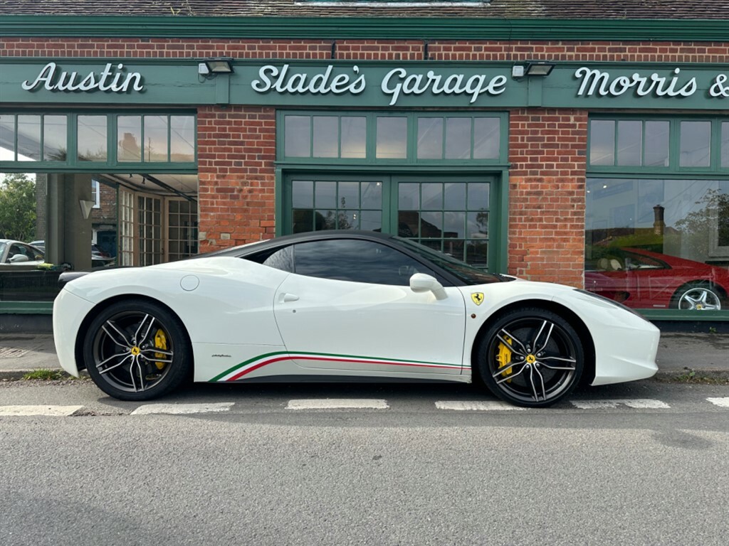 Compare Ferrari 458 4.5L 4.5 Italia F1 Dct Euro 5 FIL458 White