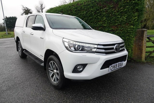 Compare Toyota HILUX Invincible 4Wd Double Cab Pick Up 2.4 D4-d 150Bhp CV69BXA White