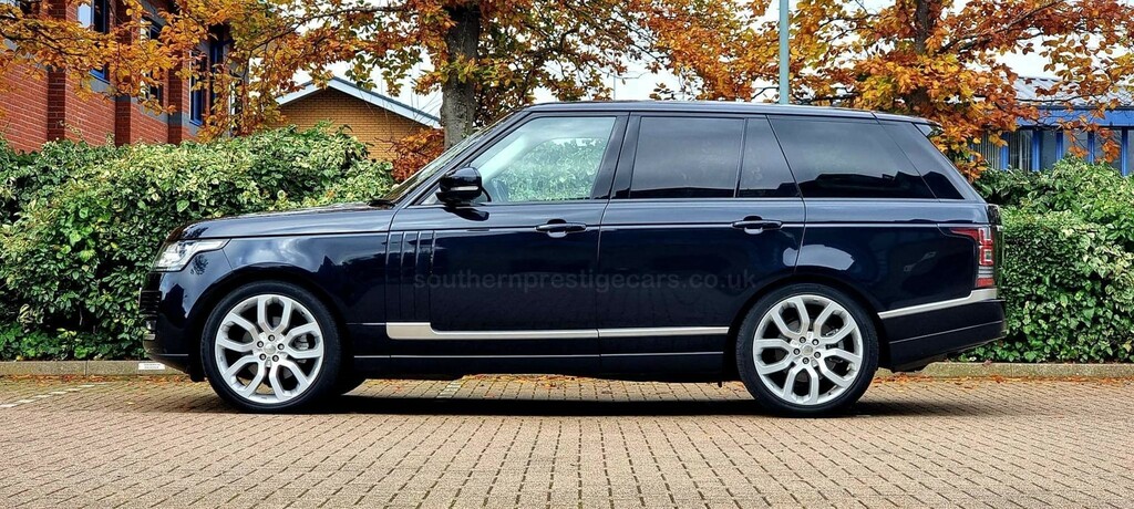 Compare Land Rover Range Rover 3.0 Td V6 Vogue 4Wd Ss PJV846 Black
