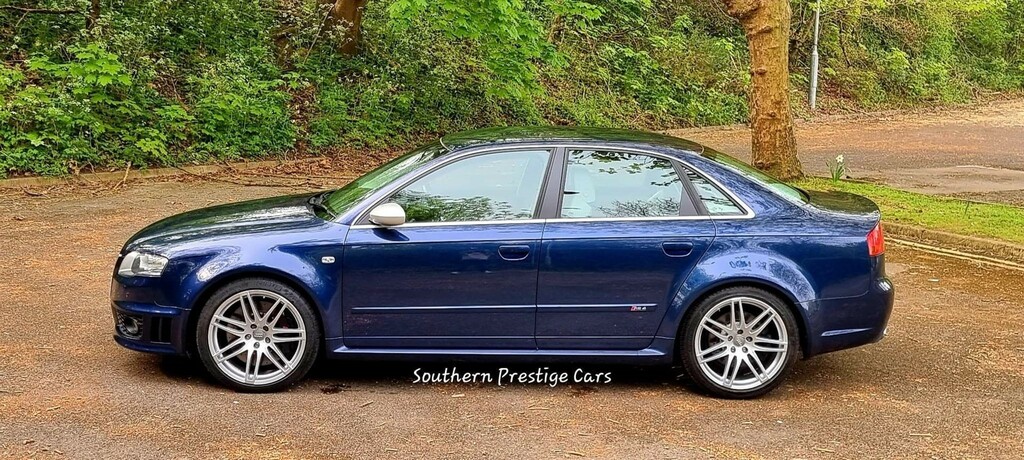 Compare Audi RS4 4.2 Quattro RK57PGF Blue