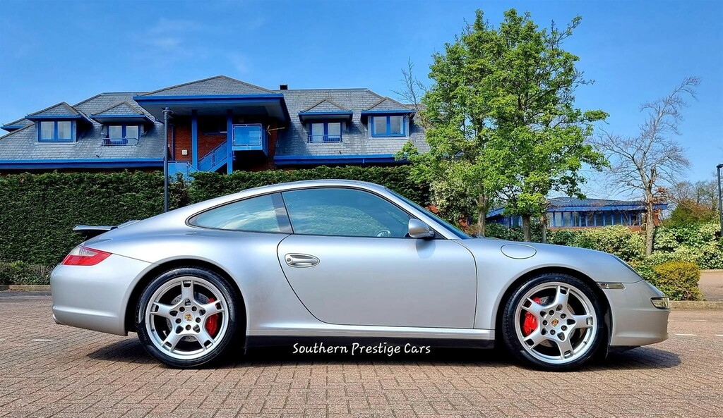 Compare Porsche 911 911 Carrera 4 S Tiptronic S EU06GZS Silver