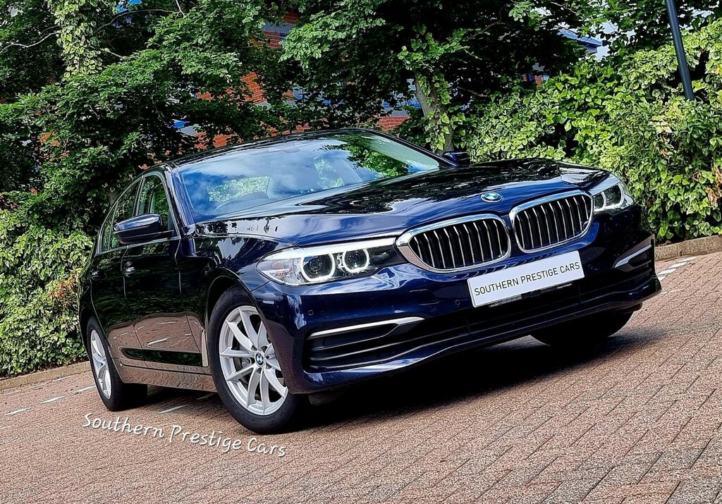 Compare BMW 5 Series 2.0 Se Xdrive Euro 6 Ss YG18MMU Blue