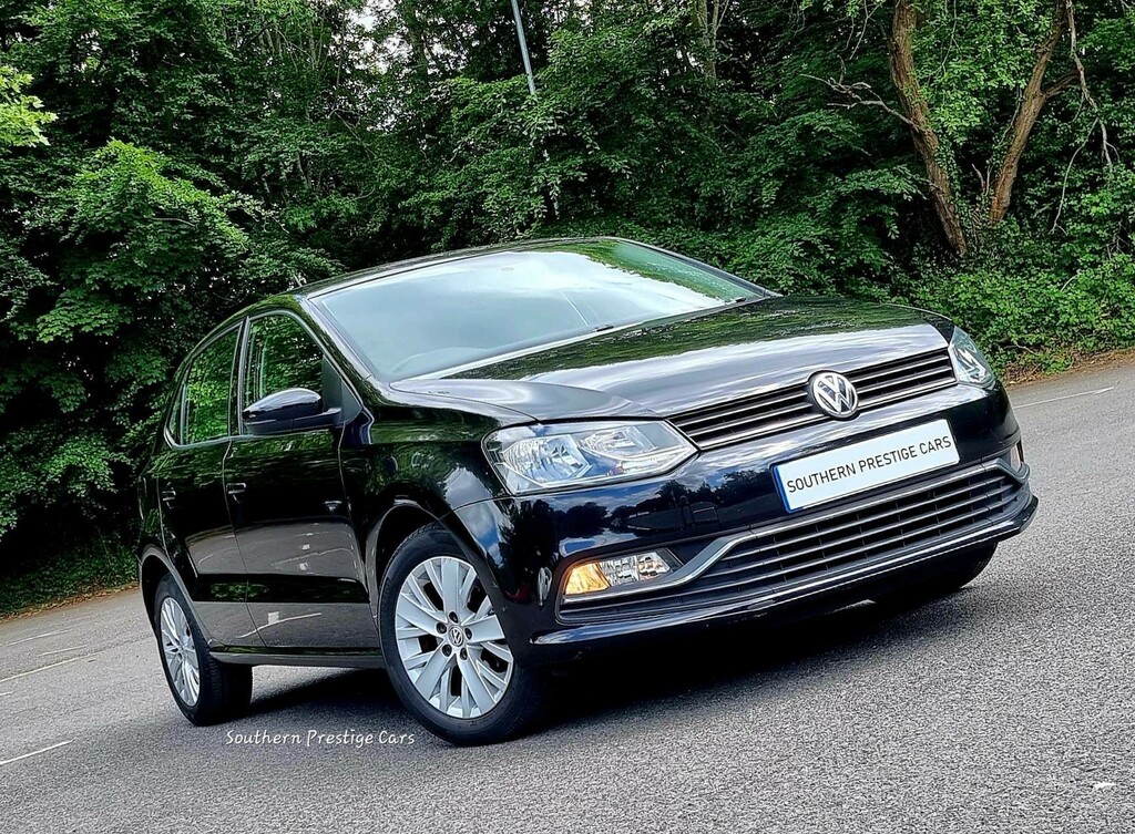 Compare Volkswagen Polo Polo Se Tsi S-a LD64YMR Black