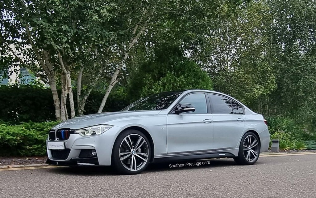Compare BMW 3 Series 340I M Sport VN19EUY Silver