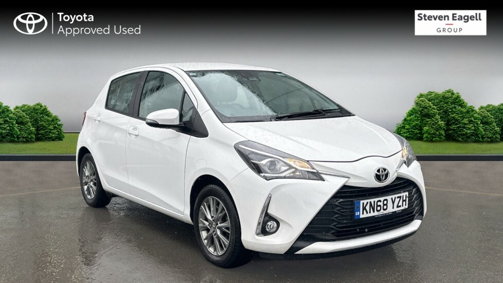 Compare Toyota Yaris 1.5 Vvt-i Icon Euro 6 KN68YZH White