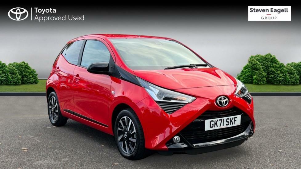 Compare Toyota Aygo 1.0 Vvt-i X-trend Euro 6 Ss GK71SKF Red