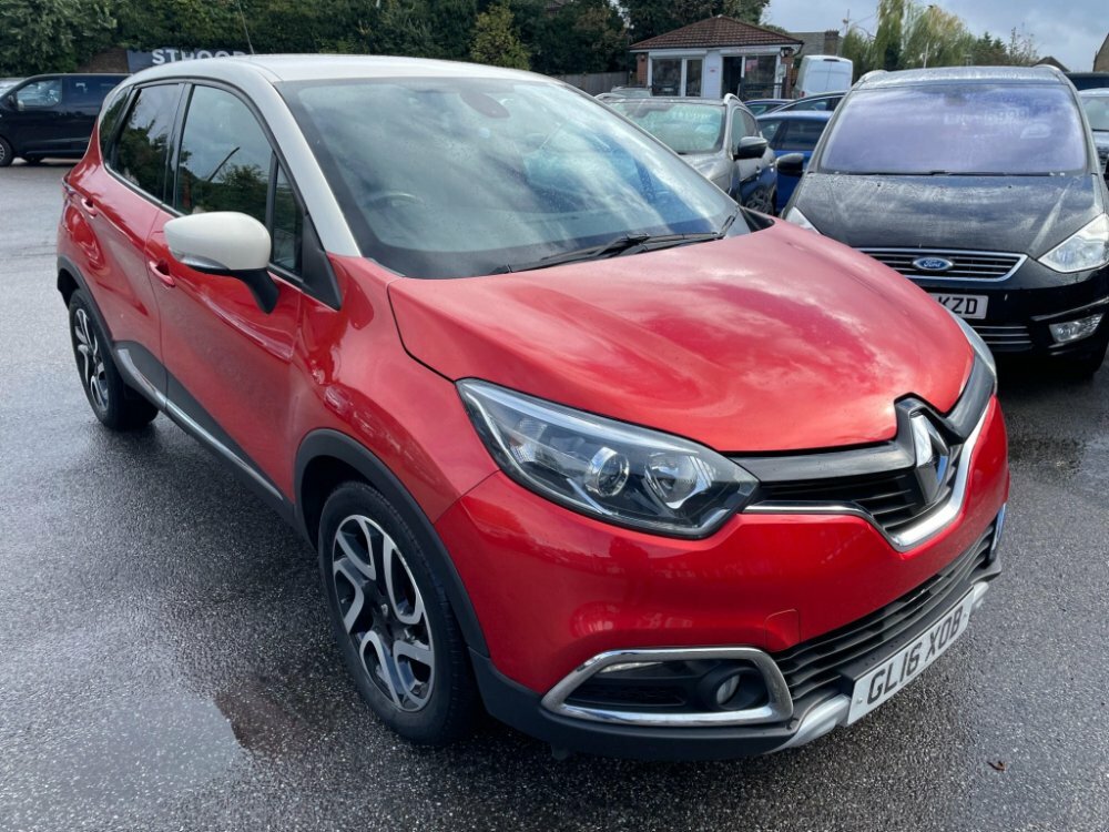Compare Renault Captur 1.5 Dci Energy GL16XOB Red