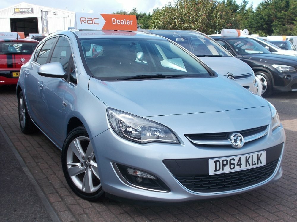 Compare Vauxhall Astra 1.4 Sri 5-Door Only 44,000 Miles DP64KLK Silver