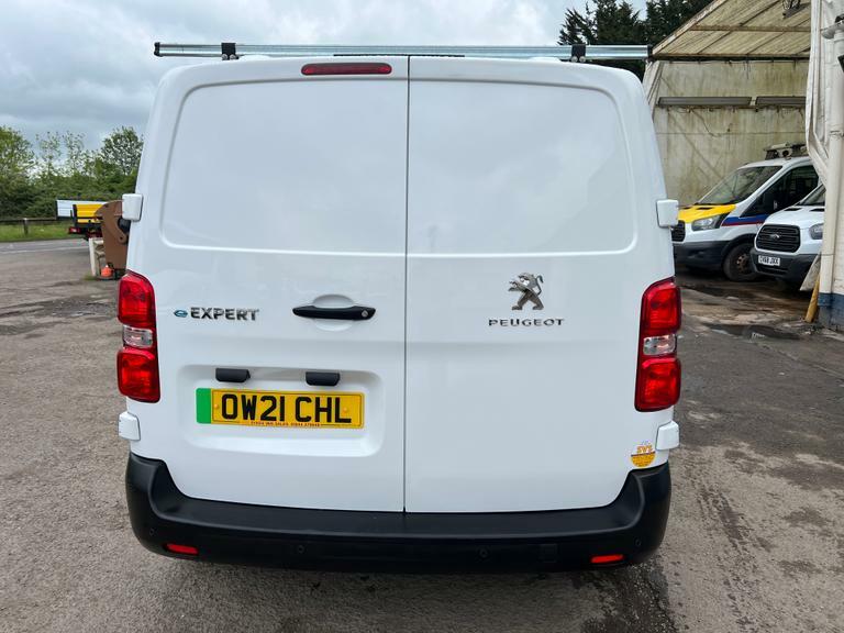 Compare Peugeot Expert Expert Professional L1 Ev OW21CHL White