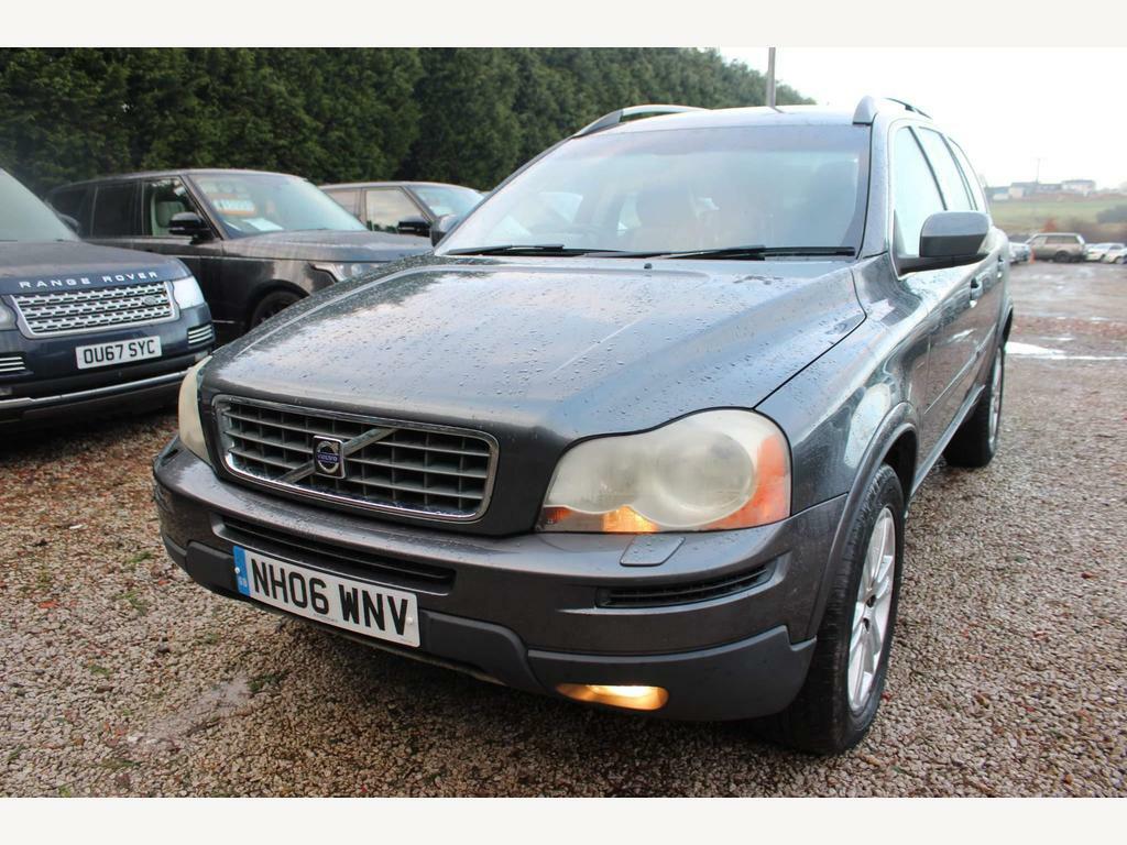 Compare Volvo XC90 2.4 D5 Se Geartronic Awd NH06WNV Grey