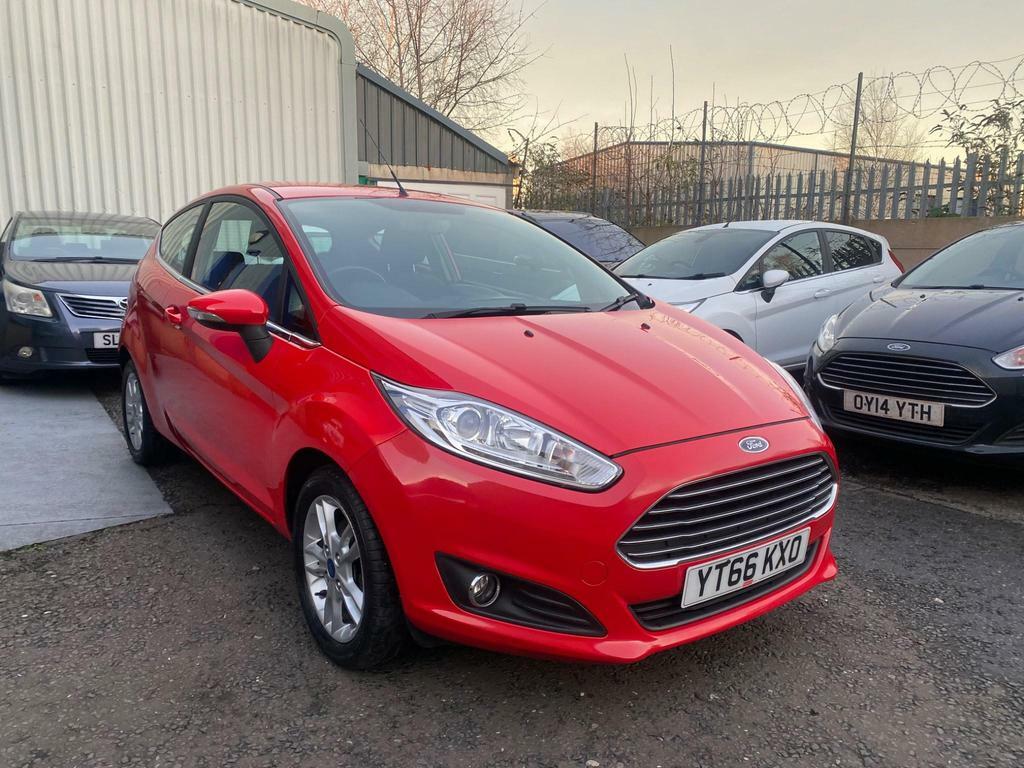 Compare Ford Fiesta 1.0T Ecoboost Zetec Euro 6 Ss YT66KXO Red