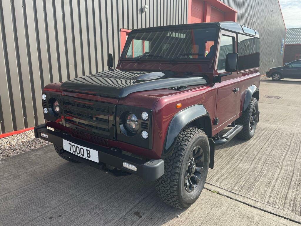 Compare Land Rover Defender 90 Suv 2.2 Tdci 201515  Red