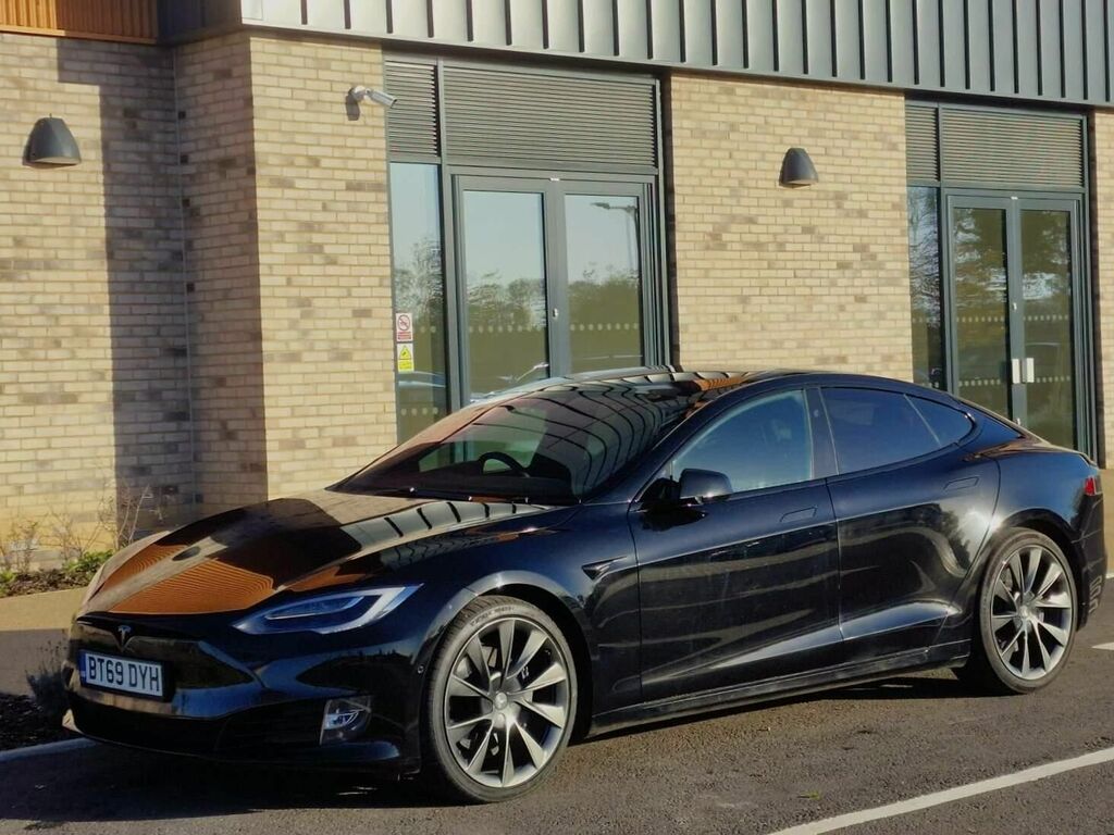 Compare Tesla Model S Hatchback Dual Motor Long Range 4Wd 20 BT69DYH Black