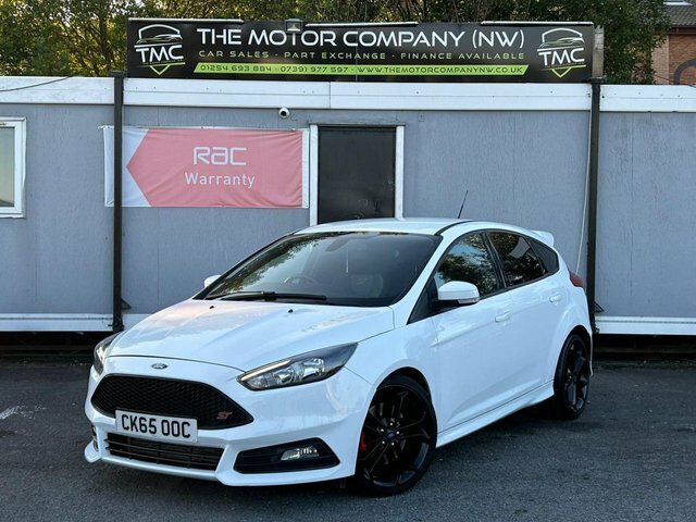 Compare Ford Focus St-2 CK65OOC White