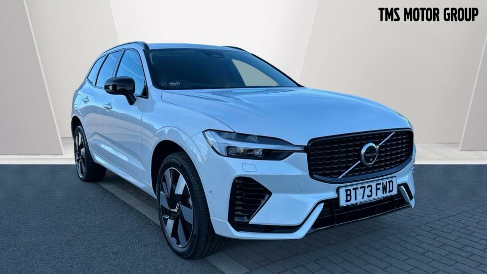Compare Volvo XC60 Recharge Ultimate, T8 Awd Plug-in Hybrid, BT73FWD White