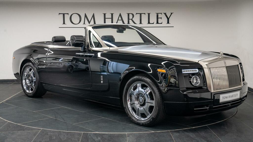 Compare Rolls-Royce Phantom Drophead Coupe FP08BBV Black
