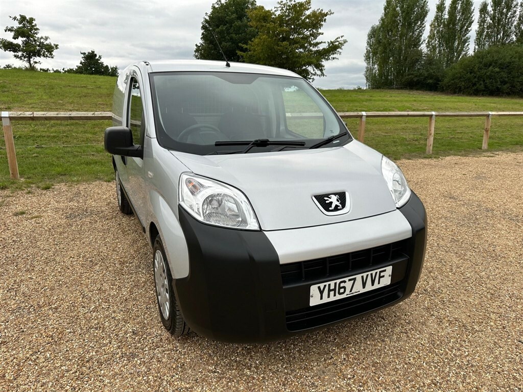 Compare Peugeot Bipper Tepee 1.3 Hdi Professional Fwd L1 H1 YH67VVF Grey