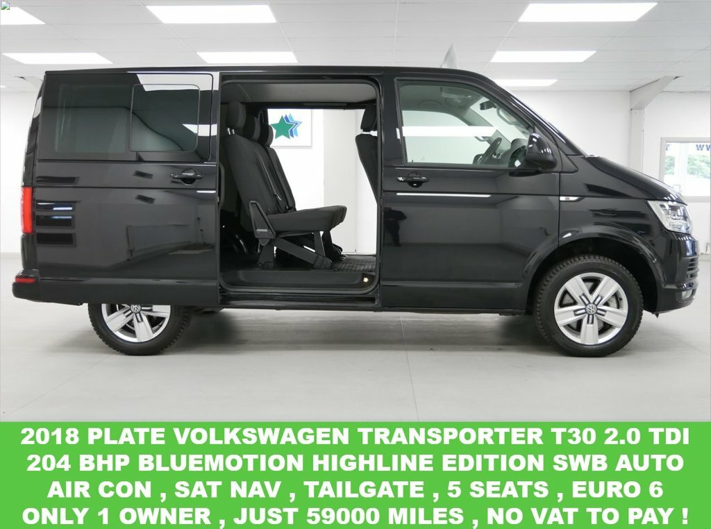 Compare Volkswagen Transporter T30 2.0 Tdi 204 Bmt Highline Kombi Dsg Sat ND18AEY Black