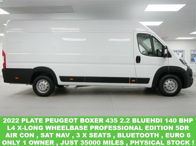 Compare Peugeot Boxer 435 2.2 Bluehdi 140 Bhp L4 X-long Professional S OV22YUK White