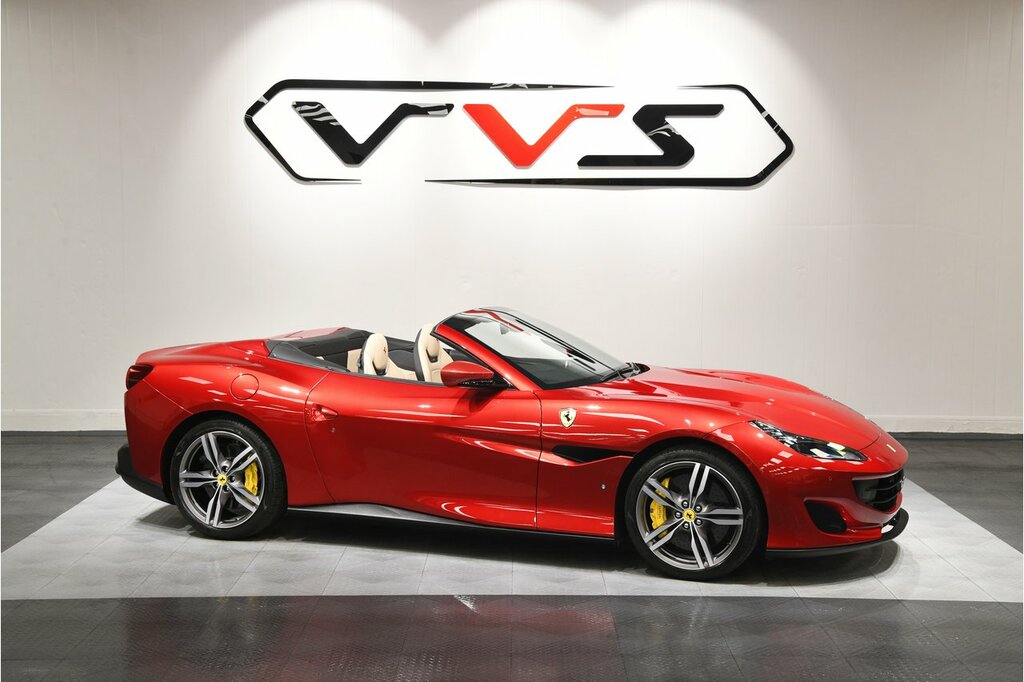 Compare Ferrari Portofino T V8  Red