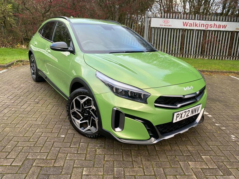 Compare Kia Xceed Gt-line PX72NNV Green