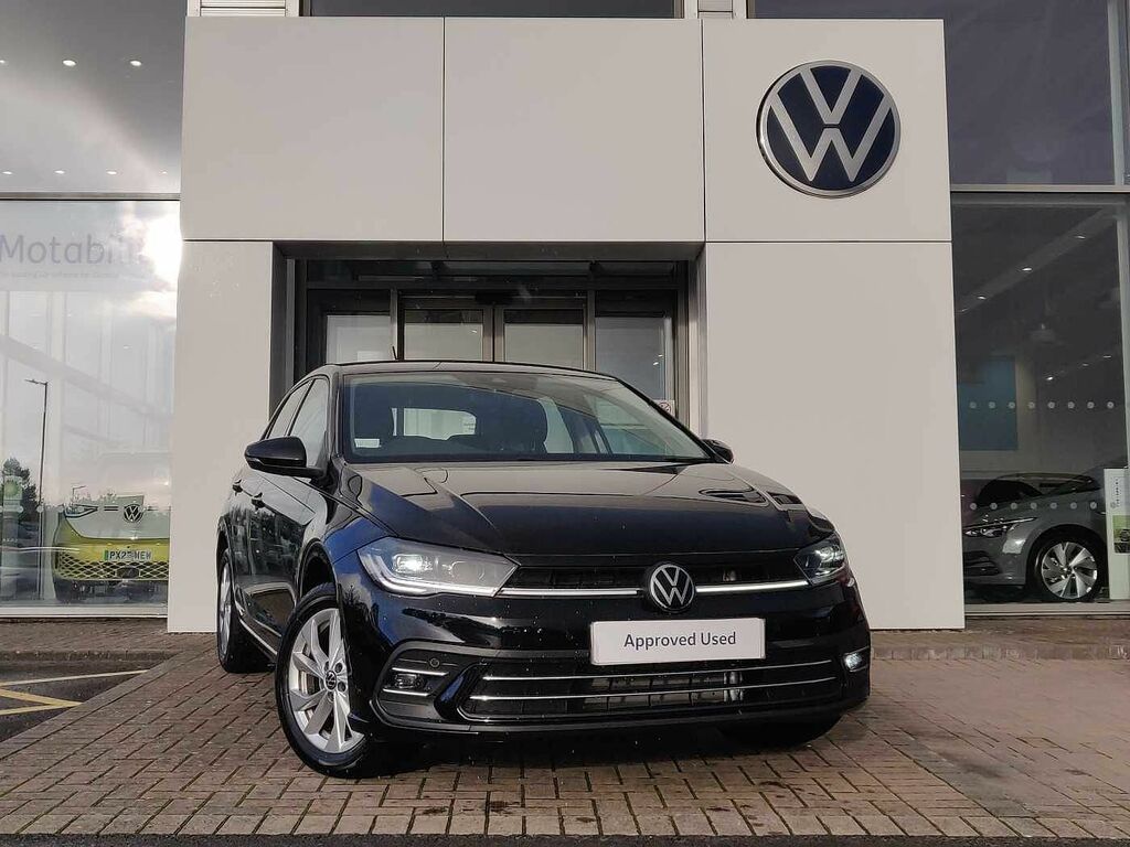 Compare Volkswagen Polo Mk6 Facelift 2021 1.0 Tsi 95Ps Style Dynamic R PY23NMZ 