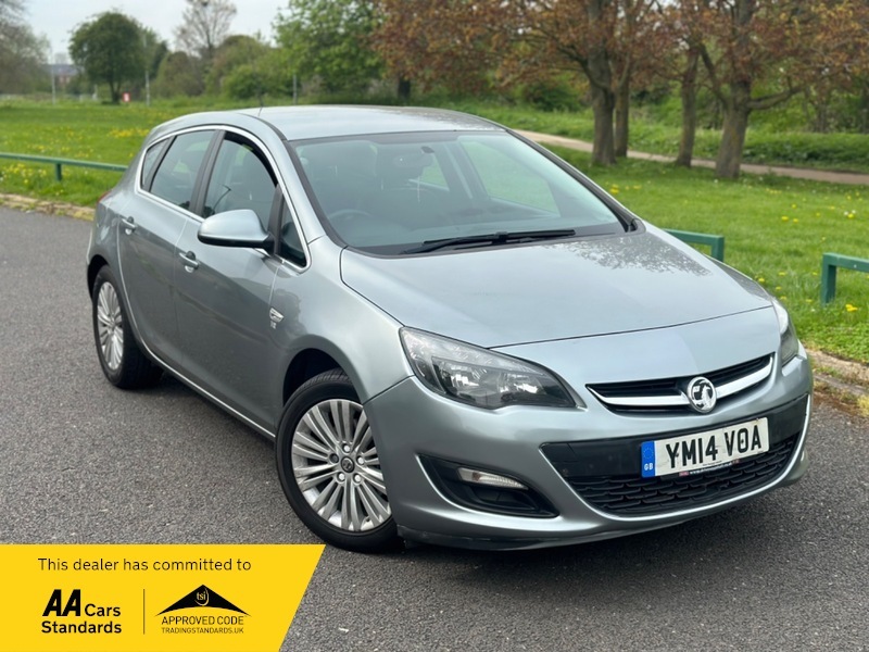 Compare Vauxhall Astra Excite Cdti YM14VOA Silver