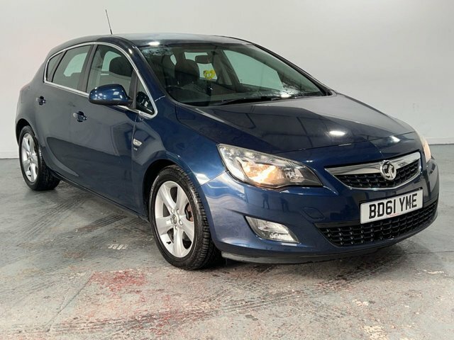 Compare Vauxhall Astra Sri BD61YME Blue