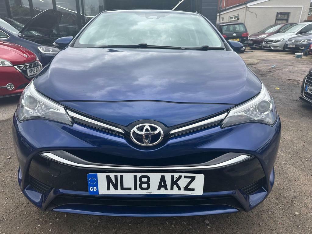 Compare Toyota Avensis 1.6 D-4d Business Edition Euro 6 Ss NL18AKZ Blue