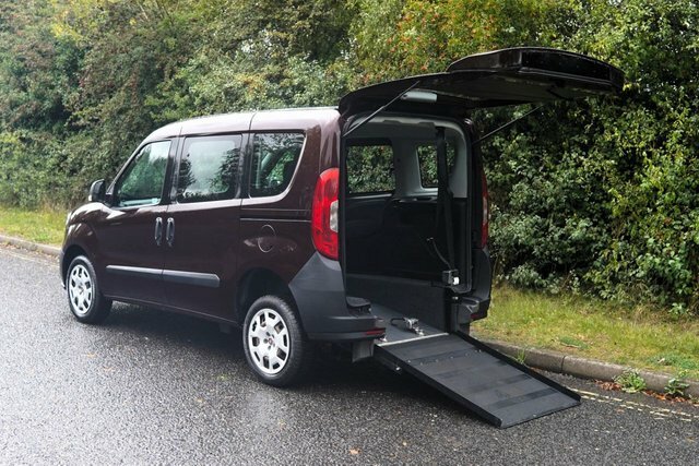Compare Fiat Doblo Wheelchair Accessible Disabled Access Ramp Car YY65TNE Red