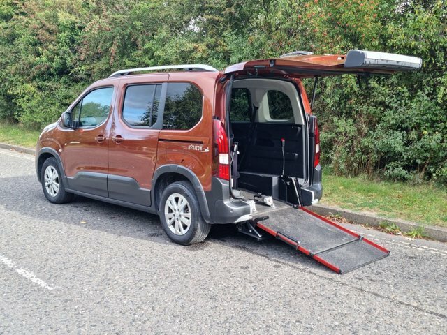 Compare Peugeot Rifter 3 Seat Wheelchair Accessible Disabled Access Ramp SF19DUA Brown