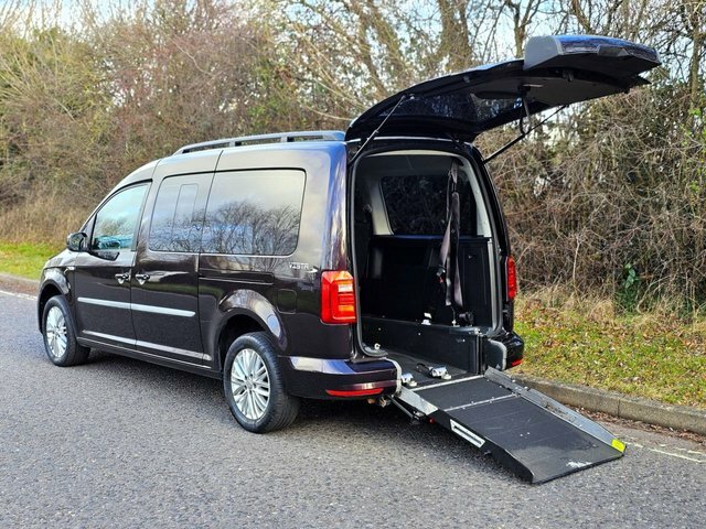Volkswagen Caddy Maxi Life 5 Seat Wheelchair Accessible Disabled Access Ramp Purple #1