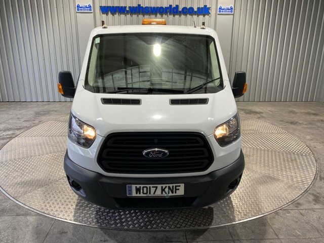 Compare Ford Transit Custom 2017 2.0 350 L3 Dcb Dcc Drw 129 Bhp WO17KNF White