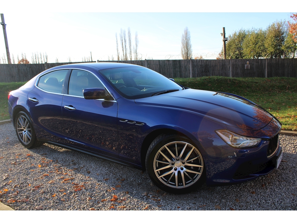 Compare Maserati Ghibli Ghibli S V6 CA16VUS Blue