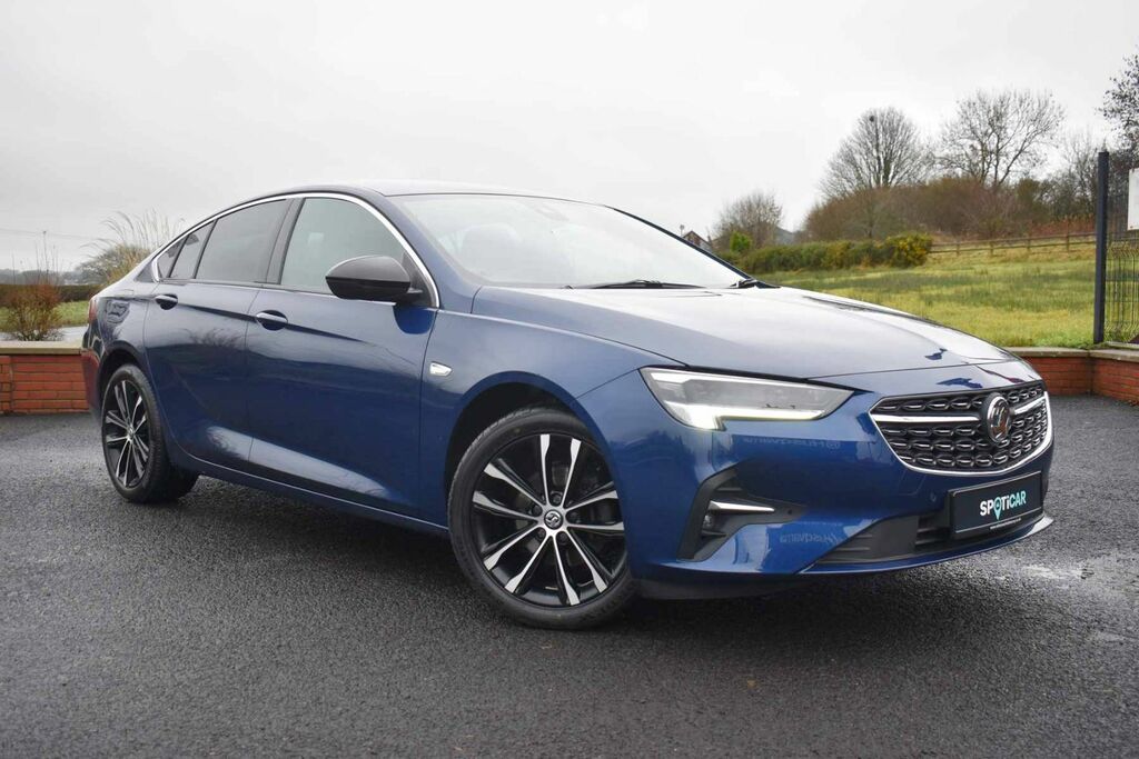 Compare Vauxhall Insignia Hatchback SRZ7503 Blue