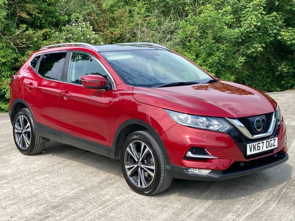 Compare Nissan Qashqai 1.5 Dci VK67OGZ Red