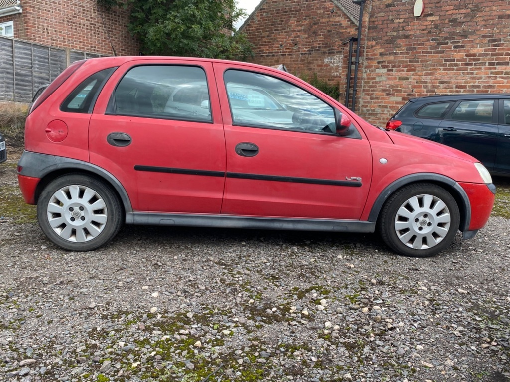 Compare Vauxhall Corsa 1.0 Life PF02RBX Red
