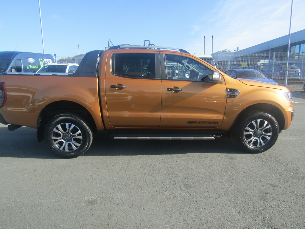 Compare Ford Ranger 2.0D Ecoblue Wildtrak - 1 Owner - Rear Load C CY71KHW Orange