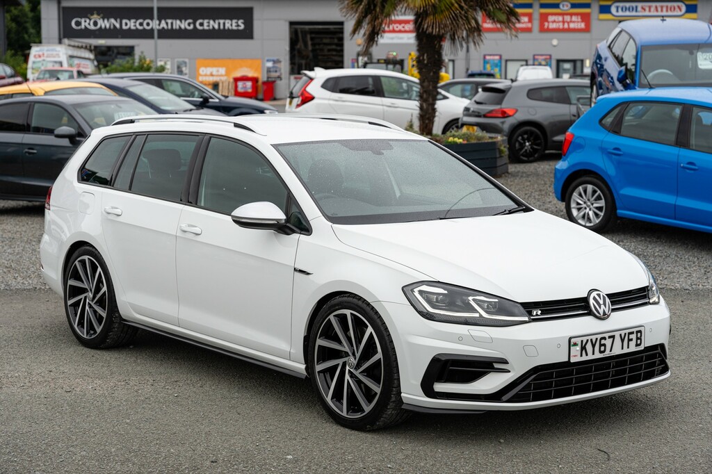 Compare Volkswagen Golf Golf R Tsi S-a KY67YFB White