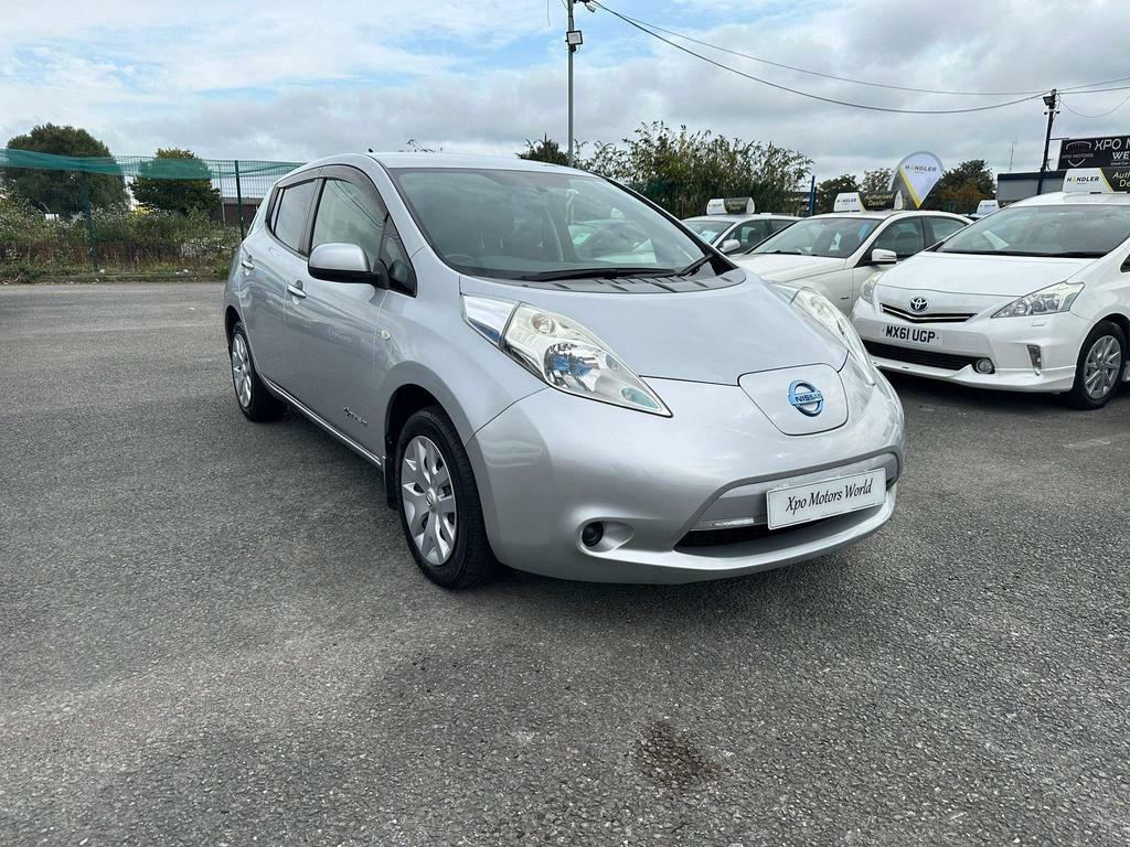 Compare Nissan Leaf 24Kwh  Silver