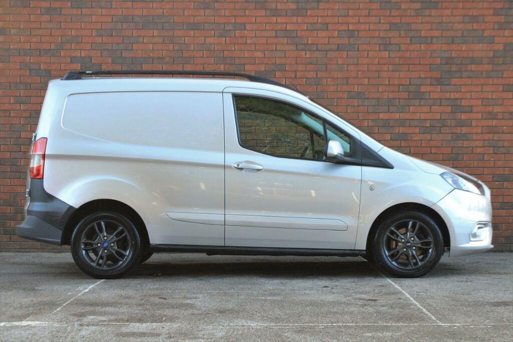 Compare Ford Transit Courier 1.5 Tdci Trend L1 Euro 6 AF20YYJ Silver