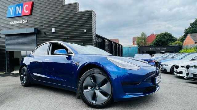 Compare Tesla Model 3 0L Standard Range MA20OAE Blue