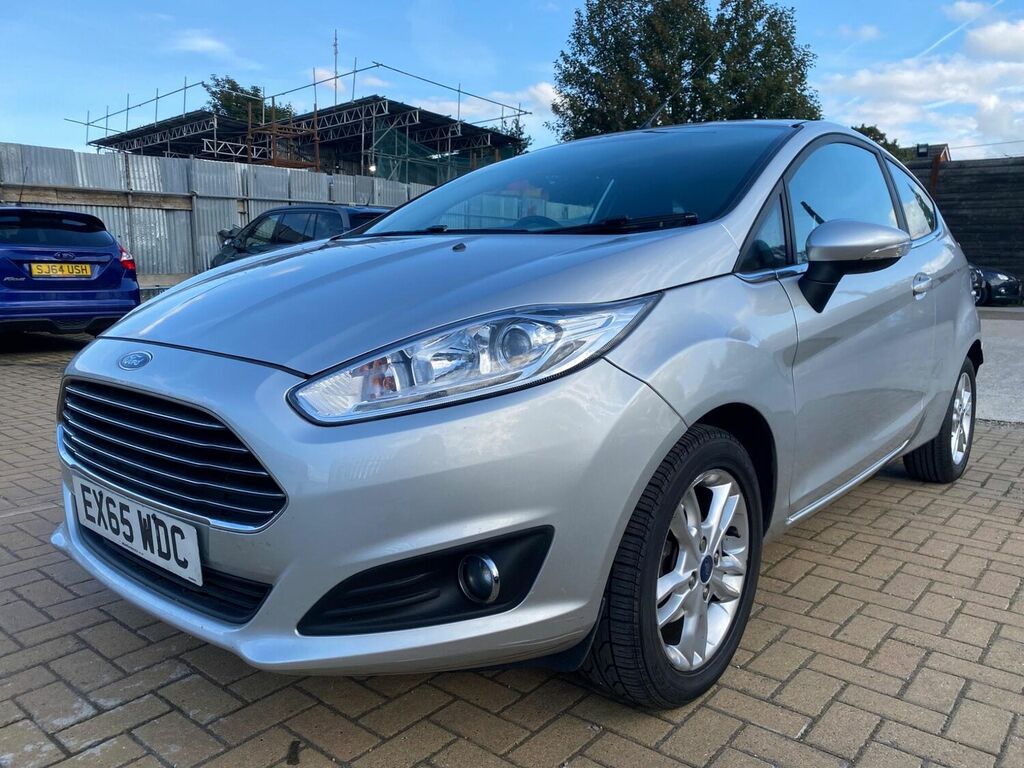 Compare Ford Fiesta Hatchback 1.0T Ecoboost Zetec Euro 6 Ss 20 EX65WDC Silver