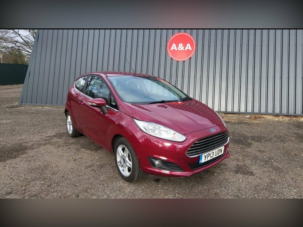 Compare Ford Fiesta 1.5 Tdci Zetec Euro 5 YP13UDN Red