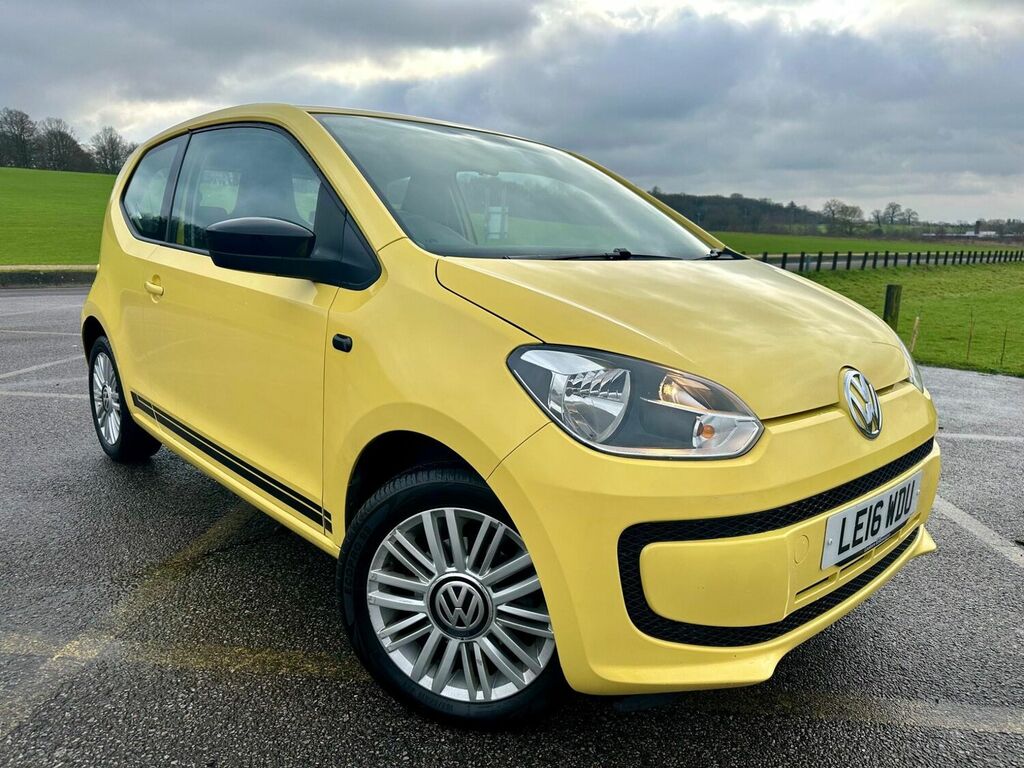 Volkswagen Up 1.0 Look Yellow #1